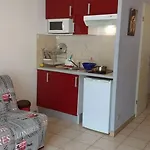 T2 Avec Terrasse Et Parking Privé à Marseillan, 4 à 6 Couchages - Fr-1-326-459 Appartement *
