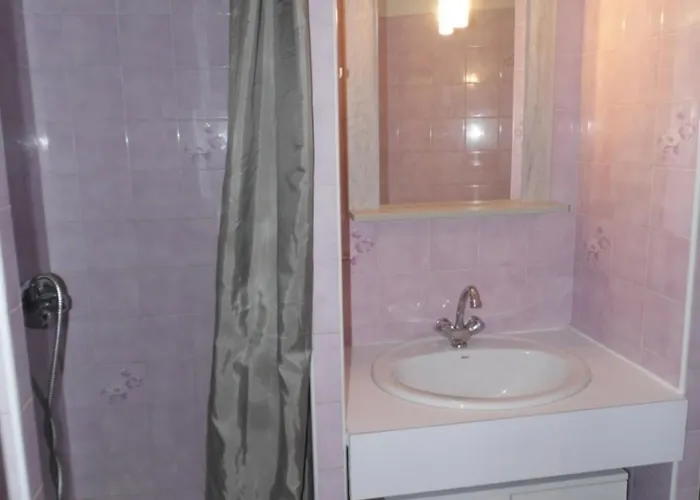 T2 Avec Terrasse Et Parking Prive A Marseillan, 4 A 6 Couchages - Fr-1-326-459 *