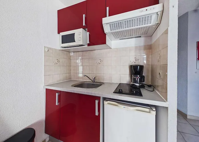 Apartment T2 Avec Terrasse Et Parking Prive A Marseillan, 4 A 6 Couchages - Fr-1-326-459
